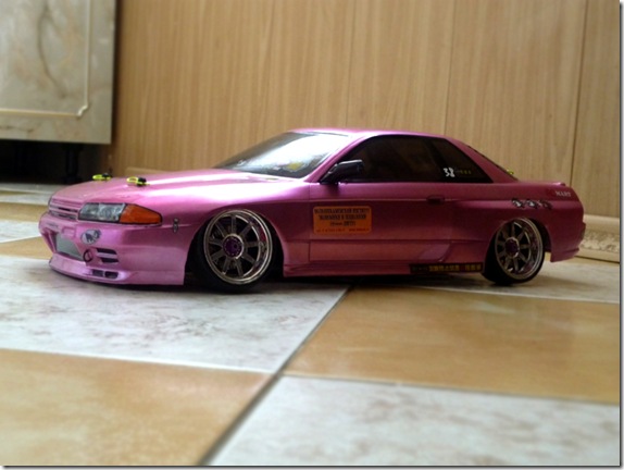 RC drift Nissan Skyline R32